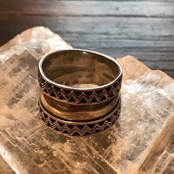 Vintage 90’s Sterling Silver Chunky Ring Size 5 3/4 - Picture 9 of 14